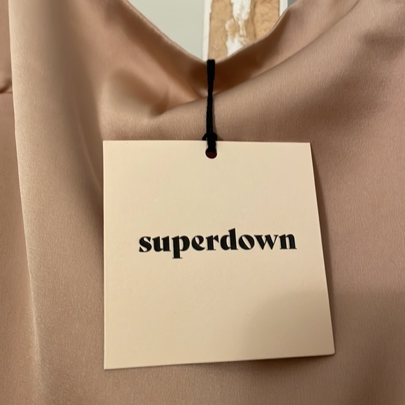 superdown Mischa Cowl Back Top - Picture 11 of 14